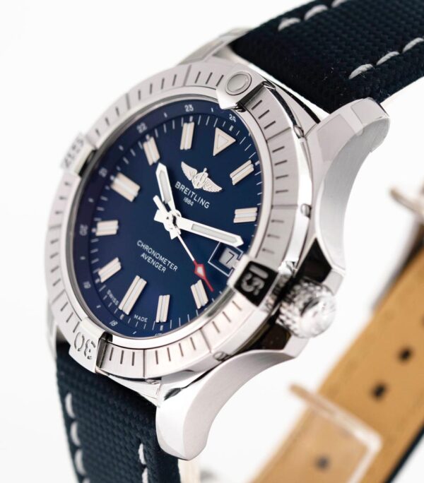 Breitling Avenger Automatic GMT 43